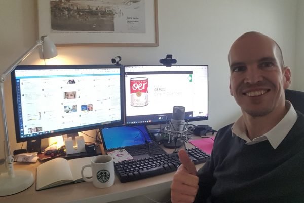 This is me - Jörg Pareigis - participating from home in #OER20.
